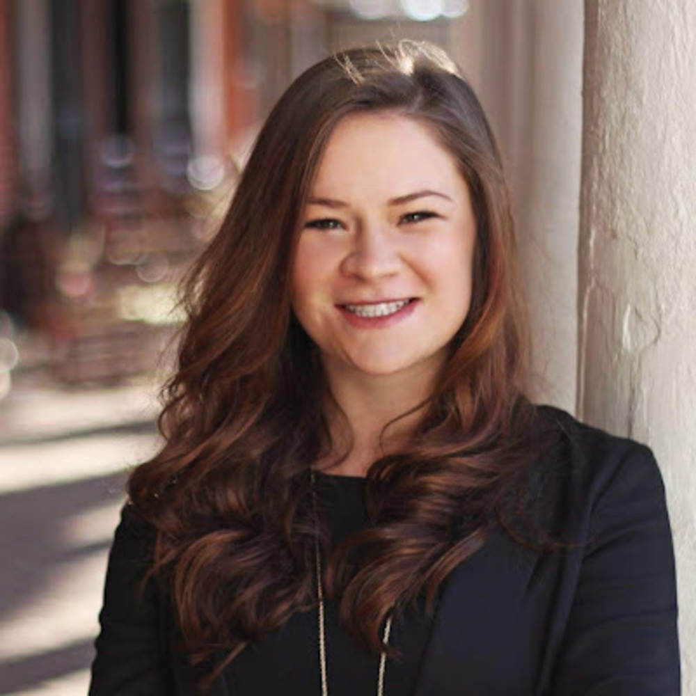 Meet your Posher, Laura